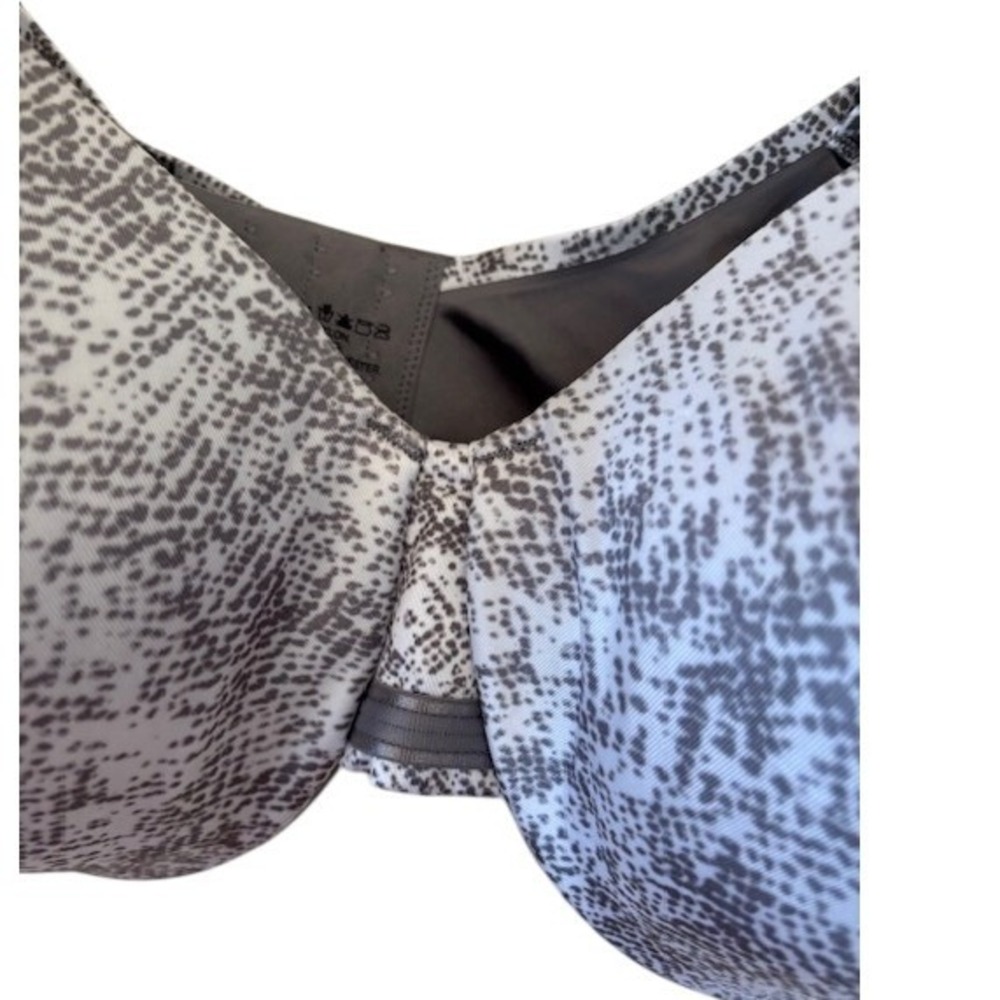 Beauty by Bali Smoothing Full Coverage Bra 42D Grey Animal Print NEW - Picture 2 of 5